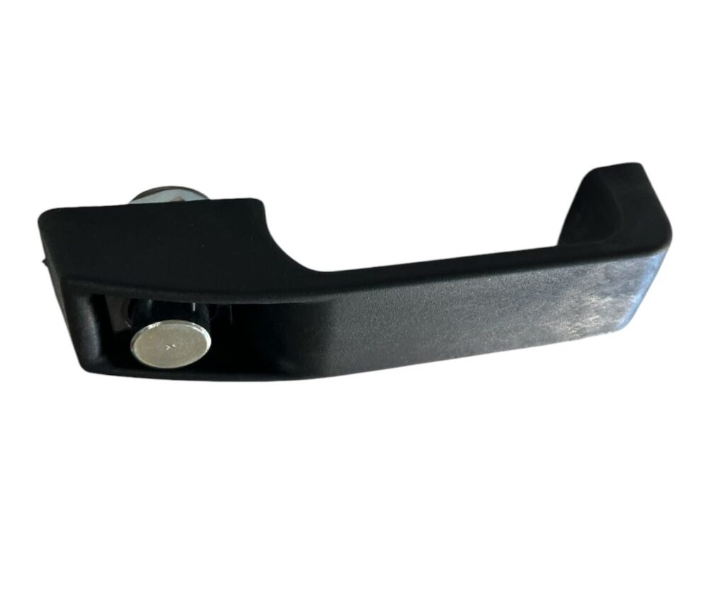 İŞ MAKİNESİ DIŞ KAPI KOLU KİLİTSİZ